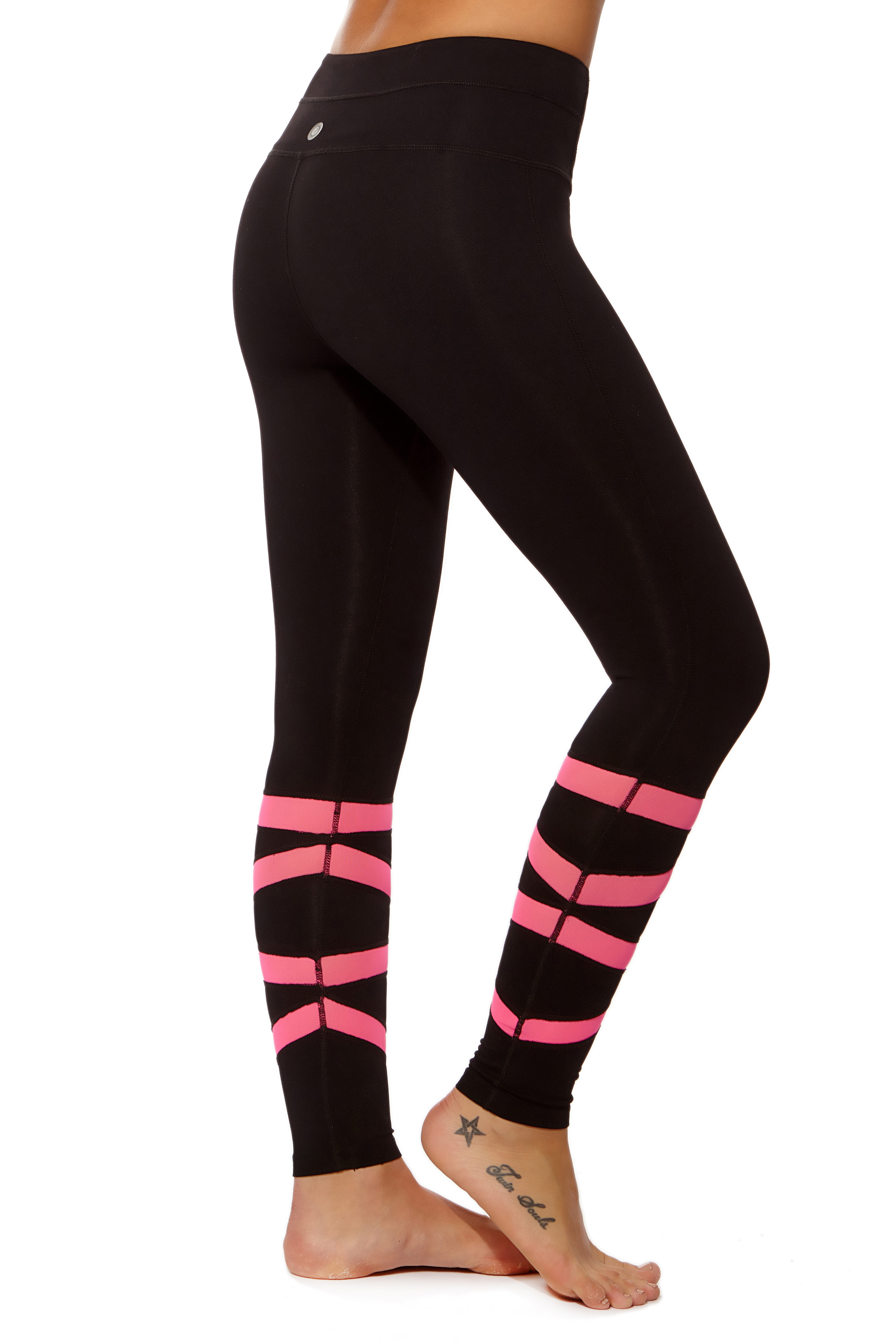 Form Fitting Leggings with Calf Zigzag Mesh in Neon Pink - prjon